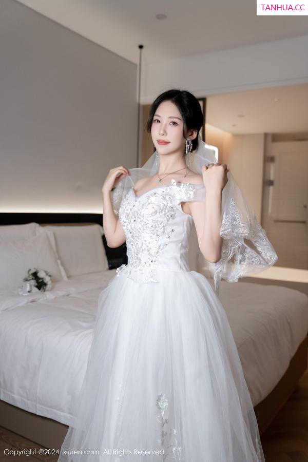 陈若依 抖娘利世 [XiuRen]高清写真图 2024.08.09 No.8998 利世 丝袜美腿第26张图片